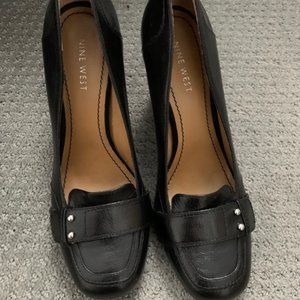 Women's Black shoes